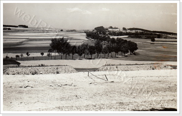 Blick von der Reichsautobahn auf Oberlosa Mai 1935