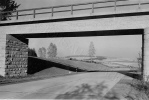 1910.1940 beim Bau wurde nördlich der Brücke auf die Vorarbeiten der Fahrbahn Richtung Chemnitz aus Landschaftsgestaltungsgründen verzichtet